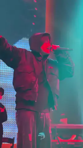 LEO - COME CLOSER🔥🔥 Leo’s aura and his backing vocals are perfect😭😭 cr. x  /bbu88779 #LEO #LEELEO #ALD1 #ALPHADRIVEONE #BOYS2PLANET 