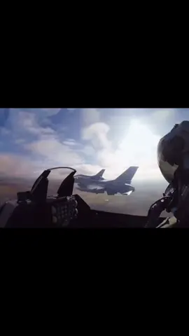 #pilot #airforce #airplane #F16 #iraq 