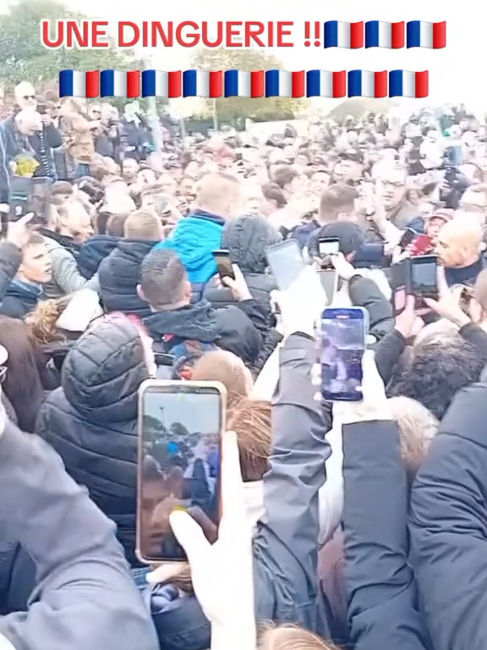 Marine le pen et jordan bardella tout 2 réunis pour la première fois à la foire de POUSSAY ! un vrai moment patriotique 🇨🇵🇨🇵🇨🇵🇨🇵#pourtoii #pourtoi #jordanbardella #foiredepoussay2025 #marinelepen 