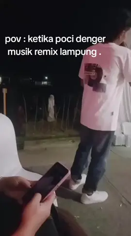 pov : ketika poci denger musik remix  #trendingtiktok #penampakanpocong #remixlampungviral #syilamusic #ratuaudiosungkai 