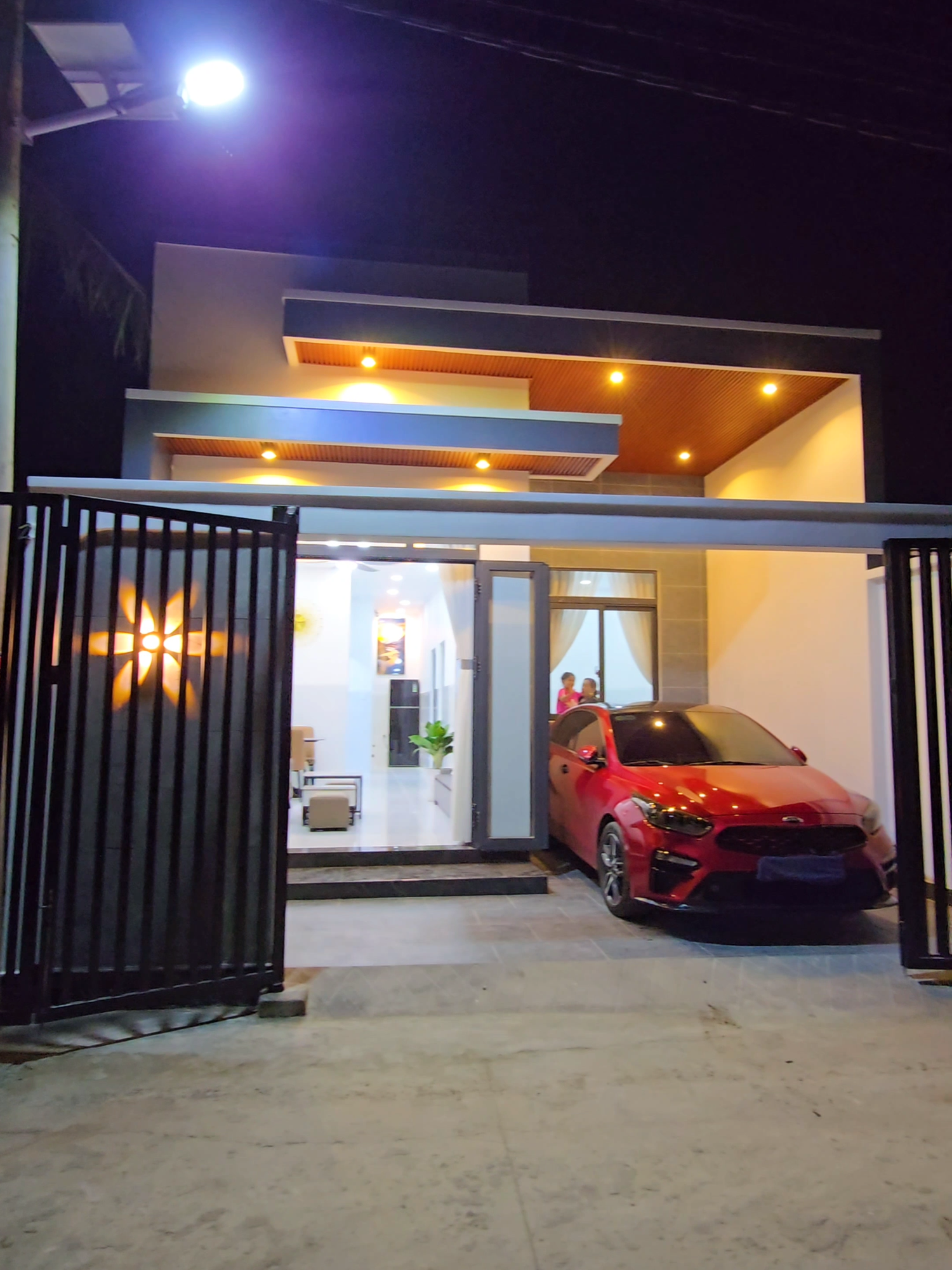 NHÀ MỚI FULL NỘI THẤT - THUỘC PHƯỜNG - CÁCH VÒNG XOAY TÂN THÀNH - BẾN TRE CHỈ 500M - ĐƯỜNG VÀ SÂN ĐỖ XE HƠI 💰 Giá bán chỉ 1 tỷ 190 triệu – TLN khách thiện chí  Hãy liên hệ ngay để biết thêm thông tin chi tiết #bđsbếntre #nhàđấtbếntre #bánnhàTpBếnTre #BánnhàphườngPhúTân #nhàđẹpvănthắng #bánnhàbếntre #nhàcấp4 #nhàmáithái #nhàmẫuđẹp #môigiới #nhàđẹpbếntre #nhadepbentre #nhadep #nhàcấp4hiệnđại