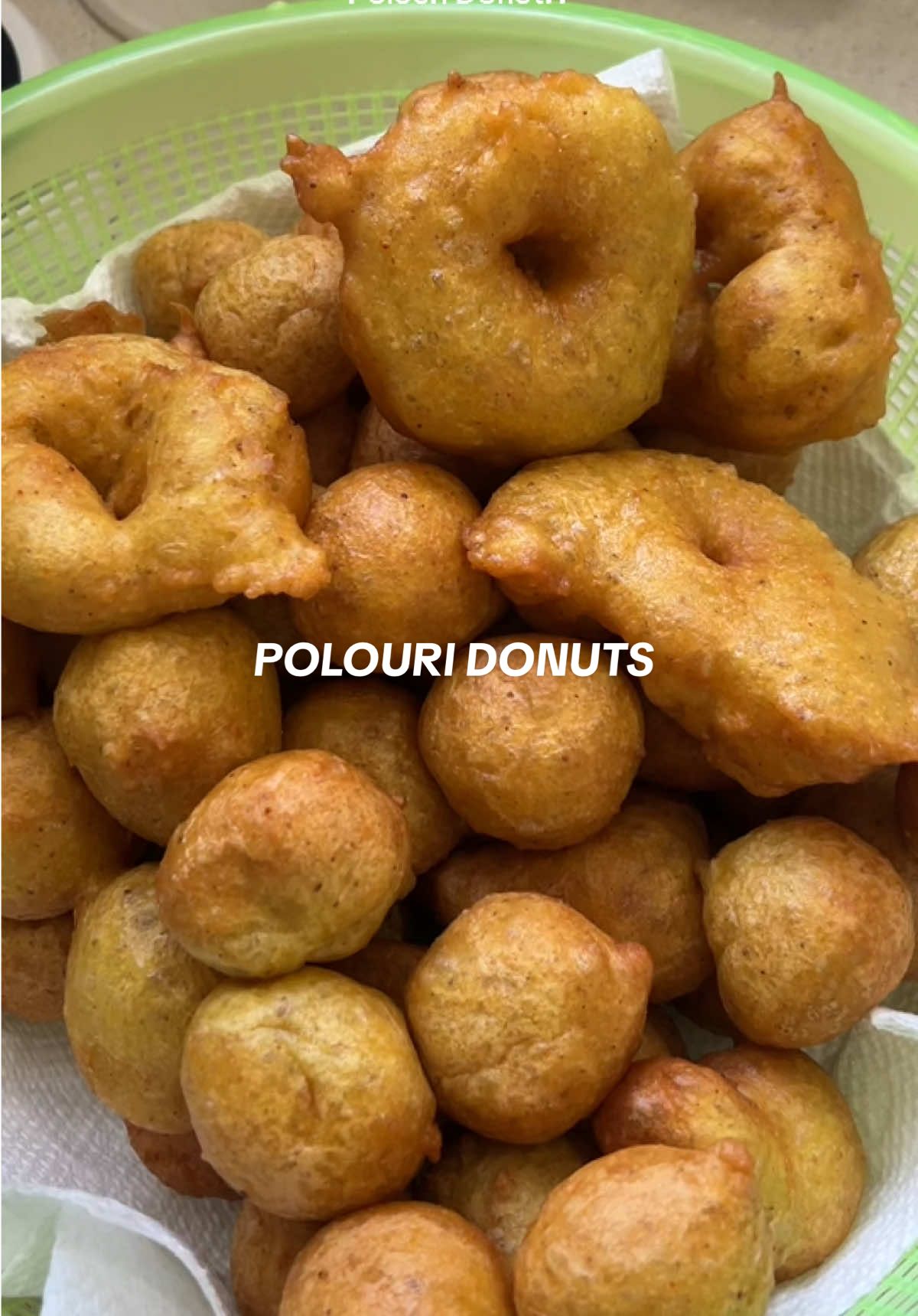 HMMM Polouri Donut doesn’t seem like a bad idea 😭🤣🤭 #guyanesetiktok #guyanesefood #pholourie #caribbeanfood #westindianfood 