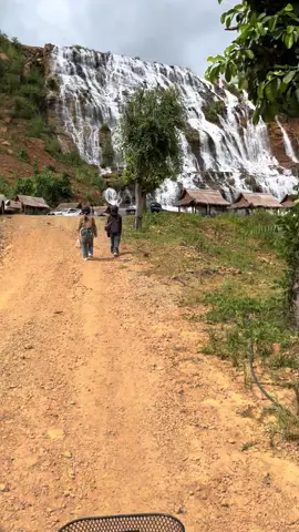 ສວຍມັ້ຍຄ່ະ🥰🏕️#ຕາດວັງມ້າເມືອງສັງທອງ🇱🇦 #ມະນຸດບວກກັບທໍາມະຊາດ🇱🇦 #ນໍ້າຕົກ