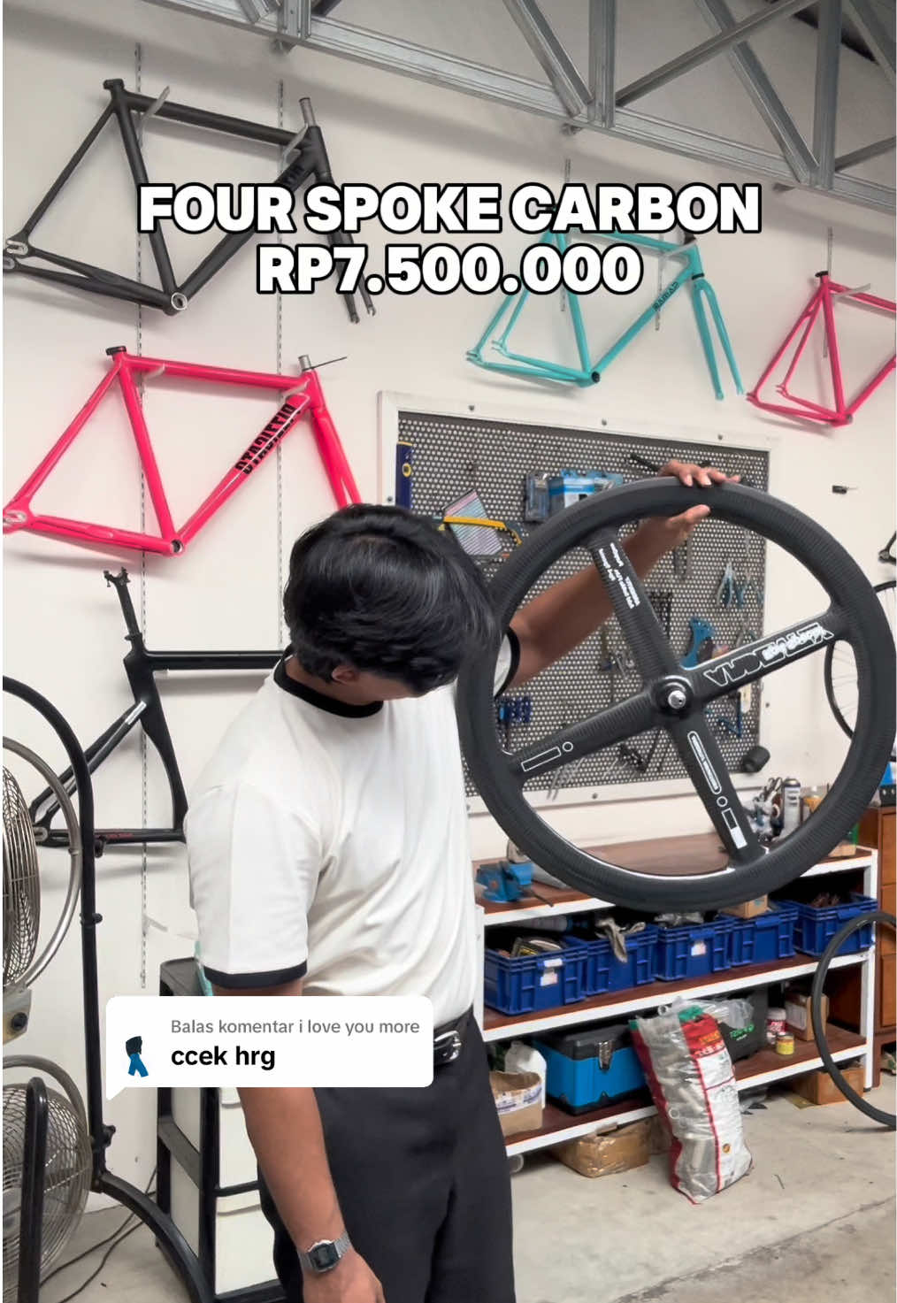 Membalas @i love you more Four spoke carbon 🔥 #sepedafixie #fixedgear #fixie #fixiebike #wheelsetfixie 