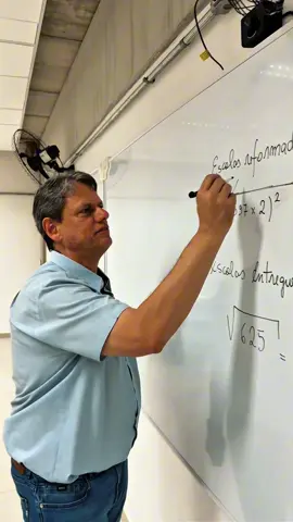 Votuporanga tá de escola nova! 🎒 A Escola Estadual Park Residencial Colinas foi entregue e conta com uma infraestrutura de primeira. São 12 salas de aula, sala de leitura, sala de recursos, sala de informática, laboratório de física, laboratório de matemática e tudo pensado com cuidado e excelência. Já são 26 novas escolas e mais de 3 mil reformadas na nossa gestão em todo o Estado de São Paulo, sem falar das 63 creches entregues! Um esforço que garante aos nossos jovens a oportunidade de viver um presente de aprendizado e um futuro mais próspero.
