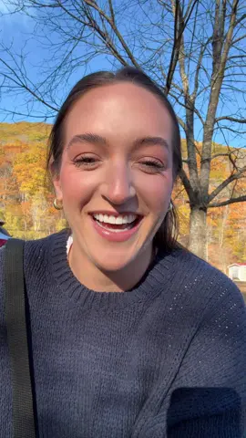 Girls weekend OOTD & what’s in our bag!!! #fyp #trending #girlsweekend #OOTD #winery 