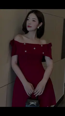 🎀Đầm 5 Charm Cài-D246🎀 ✅️Chat: Tuyết mưa cao cấp  👉 gia #280.000vn₫ Sz M L XL XXL (55kg-85kg)  🛒Mien phi mua hang khi mua 2 san pham bat ky