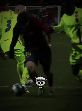 Messi fall get up ☠️ | Secund Clip ☠️ | #vintageftbl #messi #fyp #viral 