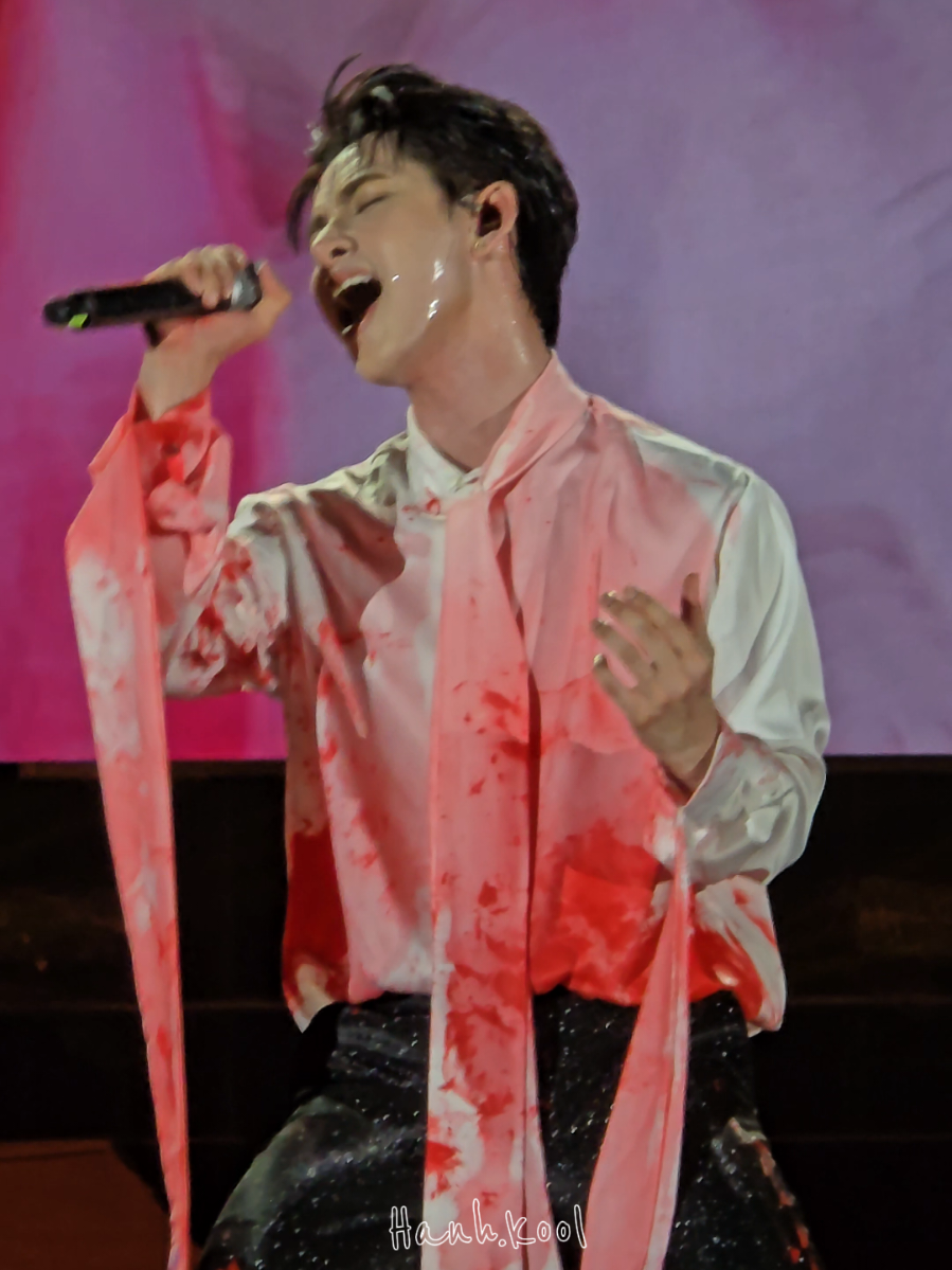 Huhu khóc rồi Hùng ơi 🥹 Bắt đềnnnnn Huhu khóc rồi Hùng ơi 🥹 Bắt đềnnnnn ✨️ Bâng Quơ - Gemini Hùng Huỳnh - The Next Live Concert - 25/10/2025✨️ #GeminiHungHuynh #hunghuynh #thenextliveconcert #xuhuong #fyp 