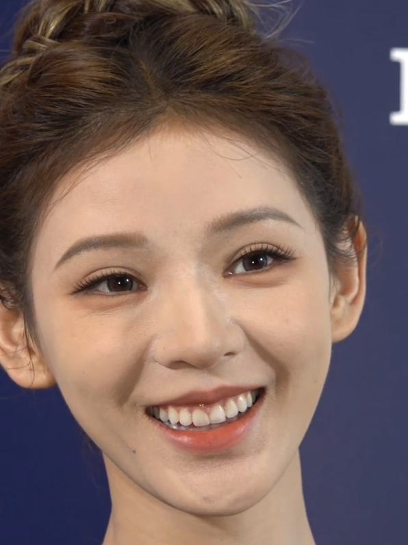 Cận cảnh nhan sắc của Trương Dư Hi qua cam cận mặt, tui thấy vẫn đẹp vẫn xinh, mng thấy cô ấy thế nào #truongduhi_zhangyuxi #zhangyuxi #truongduhi #viral #xh 