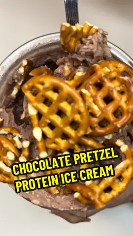 Need something salty and sweet? Just grab a chocolate Fairlife and some pretzels — it’s as easy as that 🍫🥨 📊 𝟮𝟲𝟬 𝗰𝗮𝗹𝗼𝗿𝗶𝗲𝘀 | 𝟯𝟮𝗴 𝗽𝗿𝗼𝘁𝗲𝗶𝗻 Ingredients: 	•	1 bottle Fairlife Chocolate 30g Protein Shake (11.5 fl oz) 	•	handful of pretzels of your choice  Directions: 	1.	Pour Fairlife into Ninja Creami pint + freeze 12–24 hrs. 	2.	Spin on Lite Ice Cream (or Ice Cream). 	3.	Add pretzels → Mix-In cycle. 	5.	Top with extra pretzel + enjoy! #ninjacreami #ninjacreamirecipe #fairlife #pretzels #proteinicecream @Ninja Kitchen @fairlife @Rold Gold Offical 