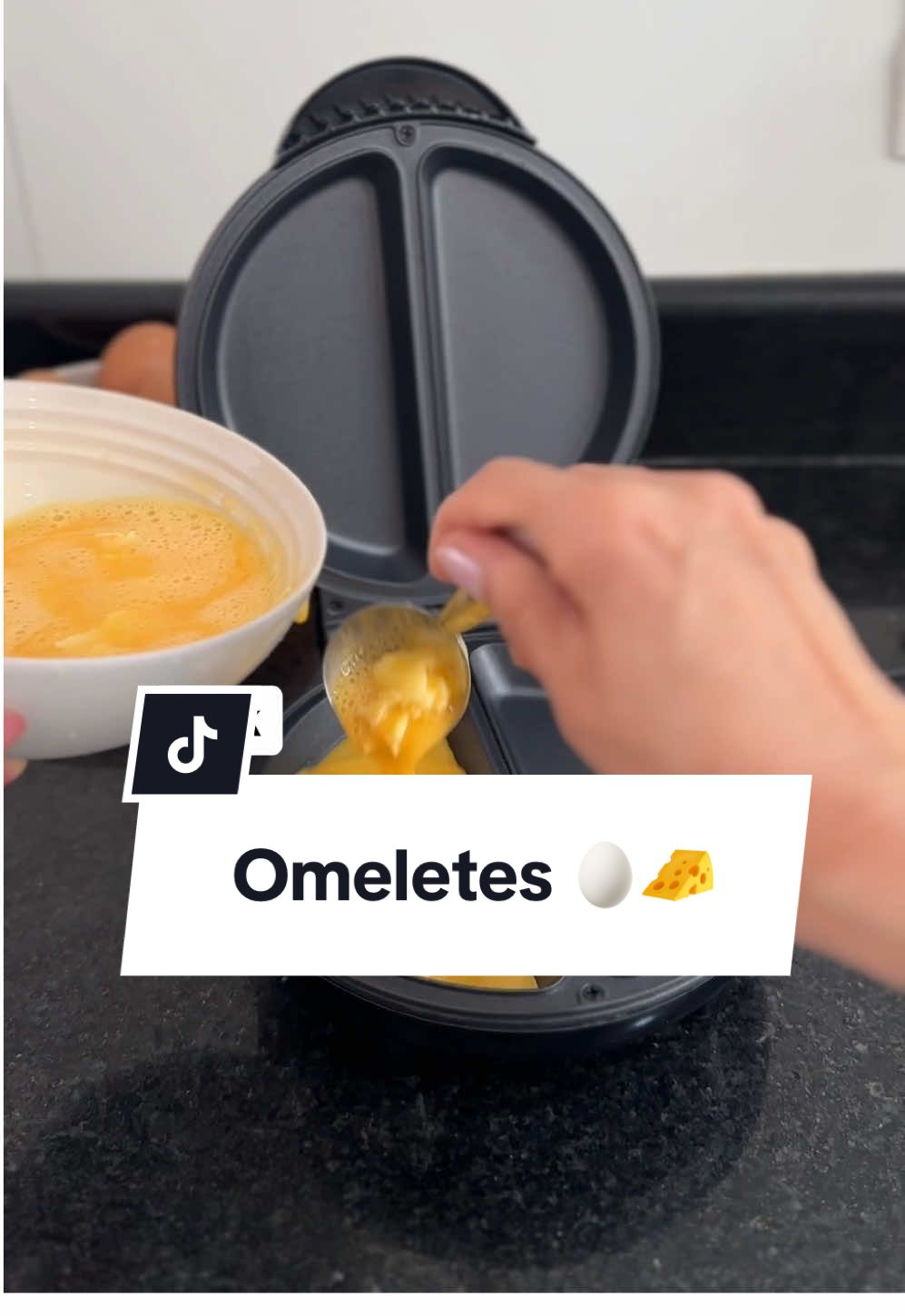 Omeleteira elétrica 🥚🧀 uma praticidade na cozinha ✨🥰  #omelete #omeleteira #cozinhar #cozinha #tiktokshopbrasil 