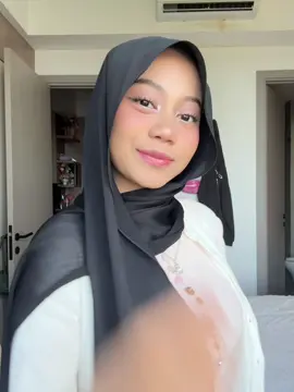🥸