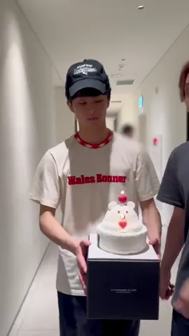 Happy birthday Yuta hyung success for your solo album, success for your solo concert, success for everything you will do in the future, stay healthy, stay happy and stay the same 127 and chilzen🍒🥺🫶🏻❤️‍🔥❤️ #yutanakamoto 