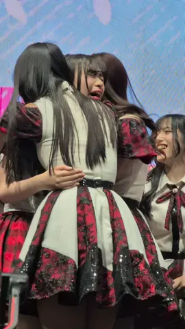 Lily menangis setelah mendengar pengumuman dipromosikan menjadi member inti @jkt48.lily #jkt48 #newerajkt48 