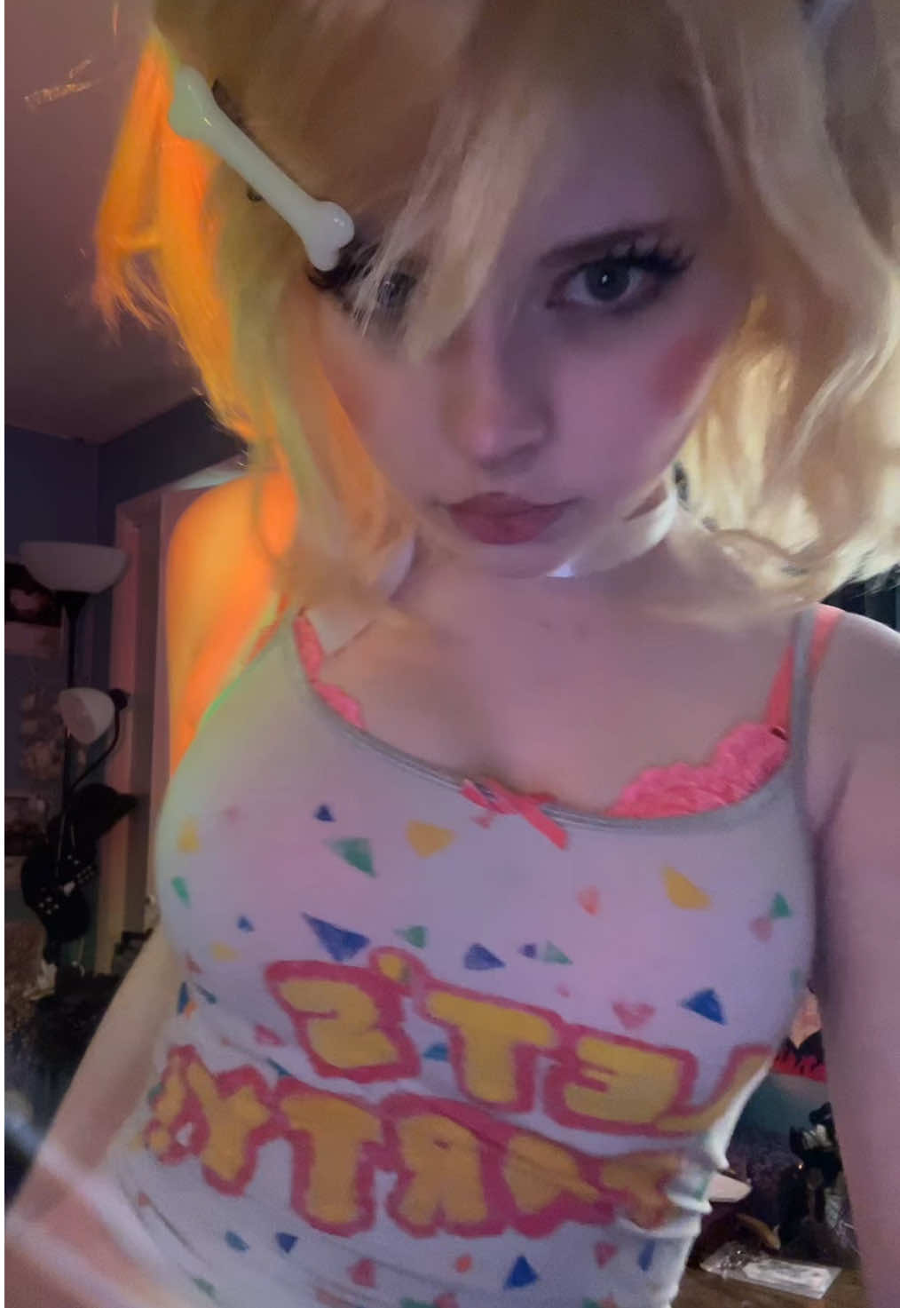 Uh huh! #chicafnaf #toychica #fivenightsatfreddys #cosplayer #fyppppppppppppppppppppppp 