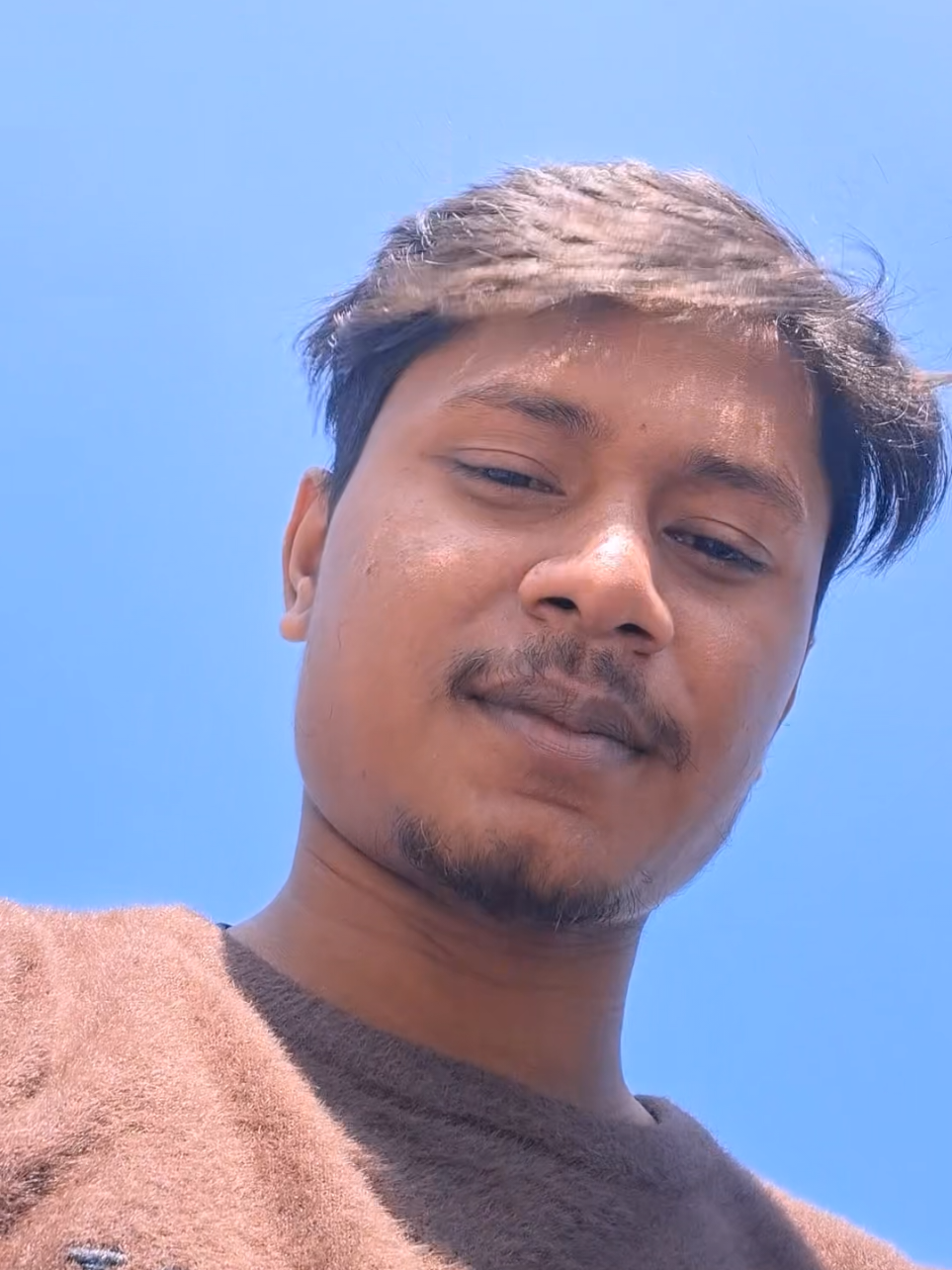 bura wakhat hai avi 😌#viralreelsmusic #nevergiveup #viralreels #fypviral #creatorsearchinsights 