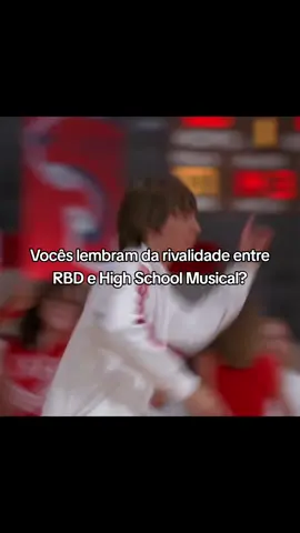 amo ver as briguinhas da época KKKKKKKK #rbd #rebelde #rebeldemexicano #highschoolmusical #rbdmaniacos 