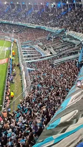 TORCIDA DO RACING. SERÁ QUE VAI TER PRESSÃO CONTRA O FLAMENGO NA SEMIFINAL DA LIBERTADORES? #flamengo #futeboldobrasil #libertadores #racing 