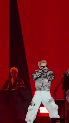 Giao diện badboy ngầu ngầu truất truất đây saoooo @Quang Hùng MasterD  Cre: crabriceformasterd #QuangHungMasterD #TheNextLiveConcert2025  #Muzik