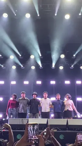 kembali lagi di qnf chapter tahun depan ya bas😅#hindia #qnfkarawang #sedi 