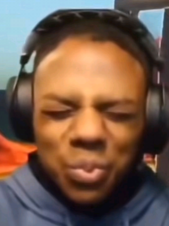 I'm broke so I can't buy nitro #discord #fyp 