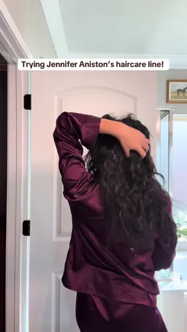 My hair always gets tangled when I put my hair in a bun this lolavie product definitely helped! #jenniferaniston #hairproduct #lolavie @LolaVie 