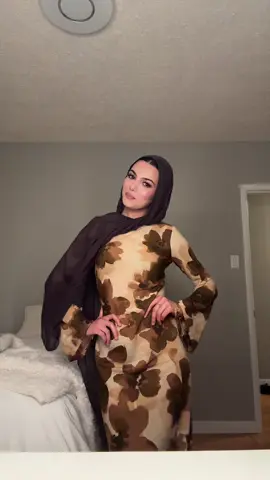 💛🍯🐝 #brothersandsisters #dressesonline #hijabigirl #arabtok #oldersister 