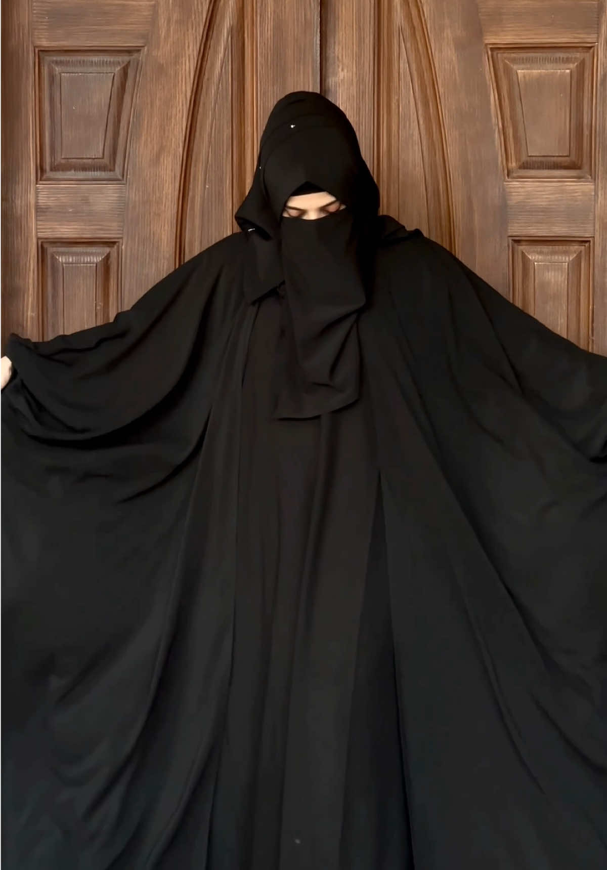 Black lovers k liya Black Tie kaftan Available +92 321 4474587 contact on WhatsApp to place your orders 🫶🏻🫶🏻🖤🖤#CapCut#abayastyle #foryoupage #viralvideo #trending 