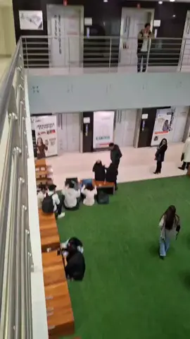 siempre espectador, nunca protagonista. Bueno eso dice mi causa xdxdxd #utp #xd