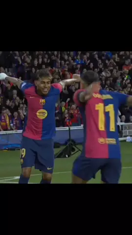 استمر على الكوره؟#كلاش #كلاسيكو #سلومو #مبابي #لامين_يامال 