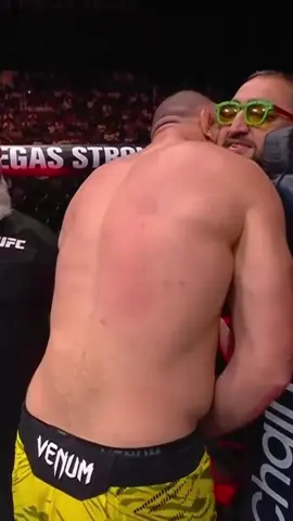 Valter Walker fez história no #UFC321! 🦶🦶🦶🦶 Não perca a ação do UFC 321. Ao vivo no UFC Fight Pass.   @AbuDhabiEvents | #InAbuDhabi | @VisitAbuDhabi