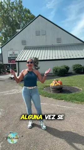 🛶 En cada rincón de Pensilvania, los Amish mantienen viva una forma de vida que parece detener el tiempo. 🌾✨ Sumérgete en su cultura, su sencillez y su manera única de ver el mundo. 📲 Contáctame — soy Jessy Sáenz, tu Travel Agent de confianza, y vive la experiencia de conocer una comunidad que sigue enseñando que la verdadera riqueza está en lo simple. 🤍 #AmishCountry #PennsylvaniaExperience #TravelWithJessy #ViajesConHistoria #CulturaYTradición 