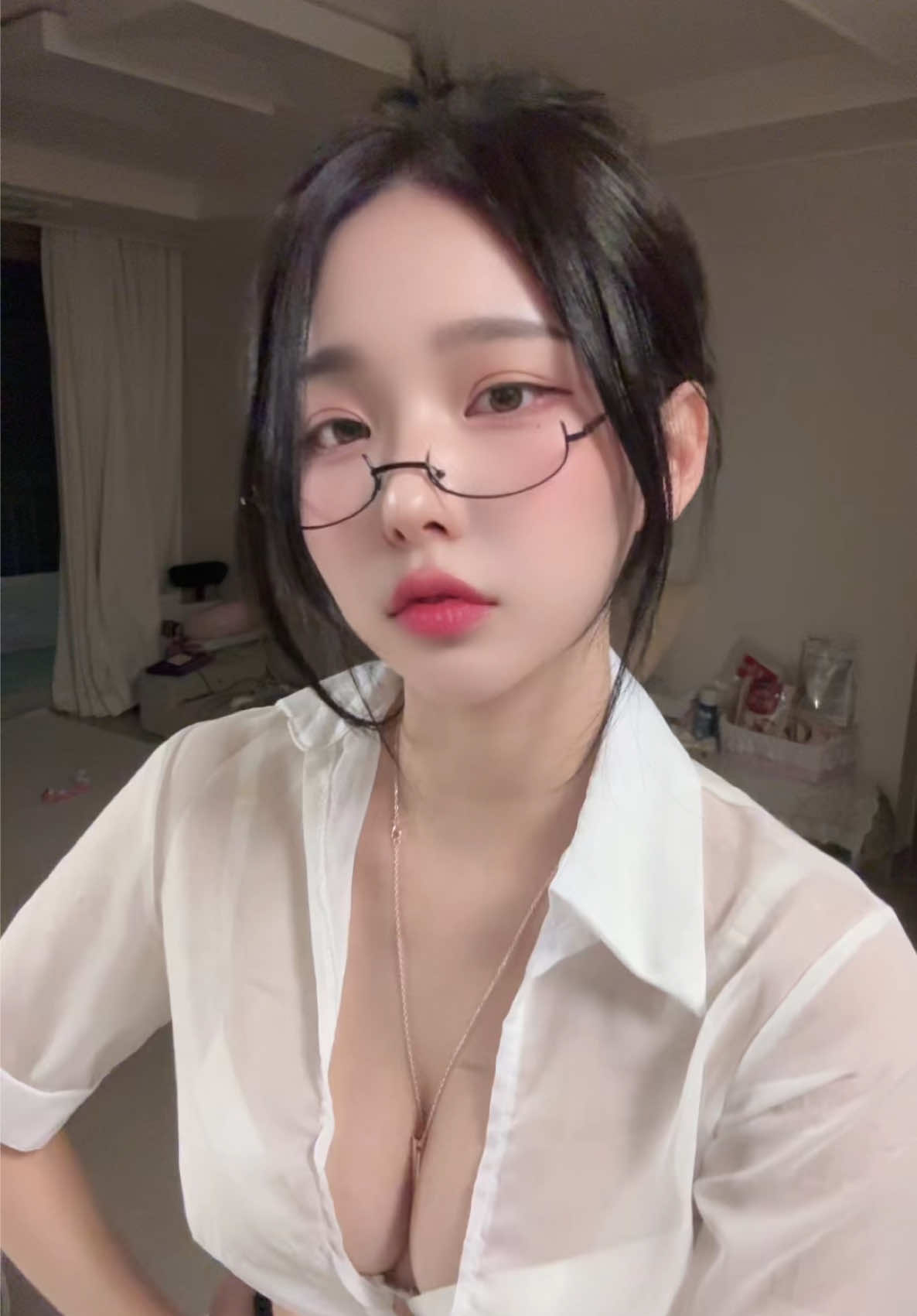 🦹🏻‍♀️