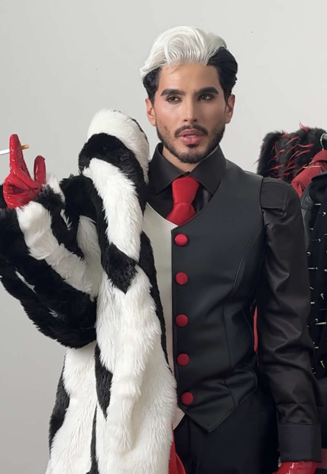 Move or BE MOVE. Cruella’s Gay Son. #cruella #halloween #Disney #Cosplay 