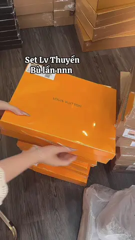 Đâp hộp nửa đên có ai xem không ạ #xuhuong #tuixach 