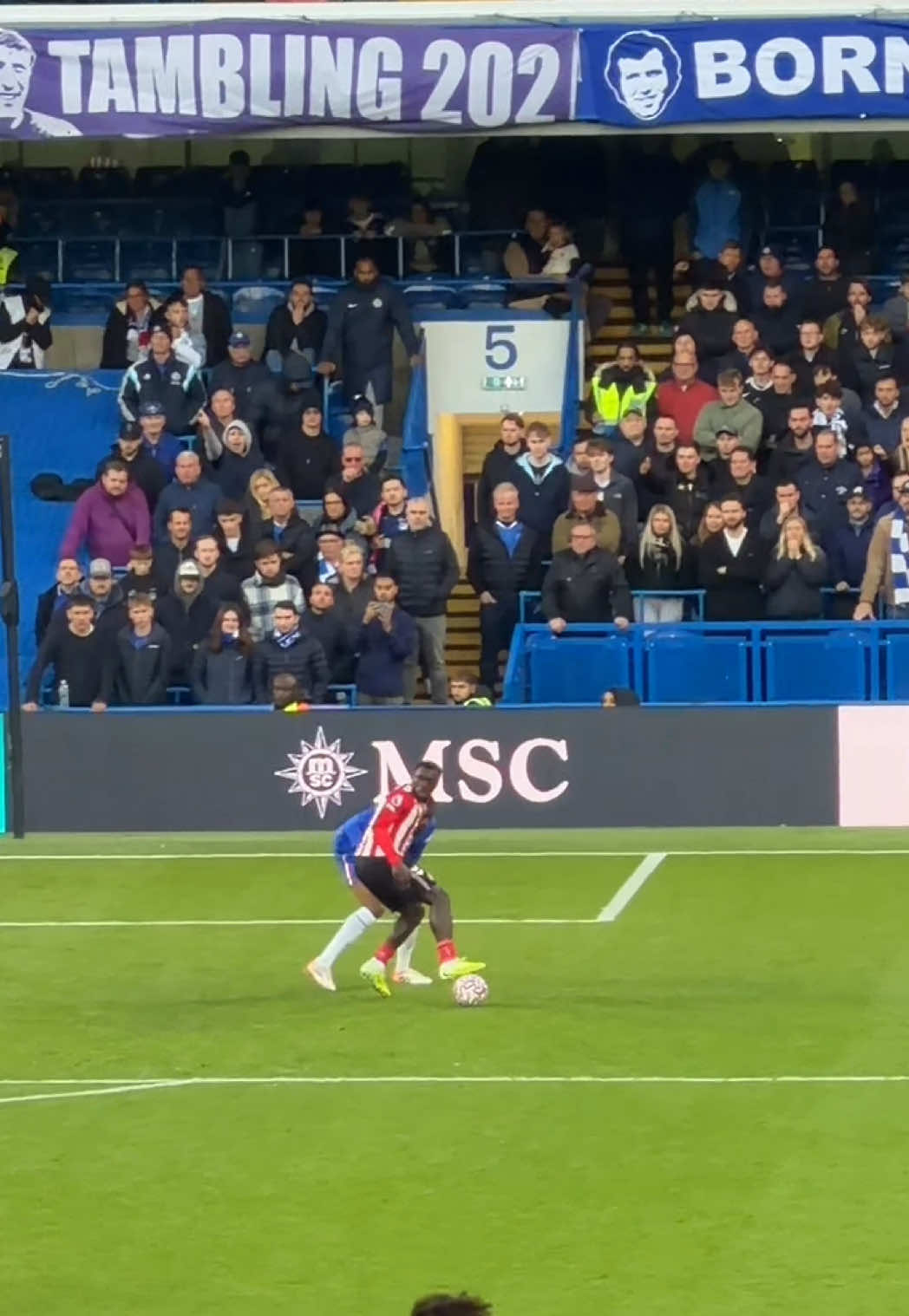 Never too much time for Brian Brobbey. 💪🏻  #chelsea #sunderland #football #england 
