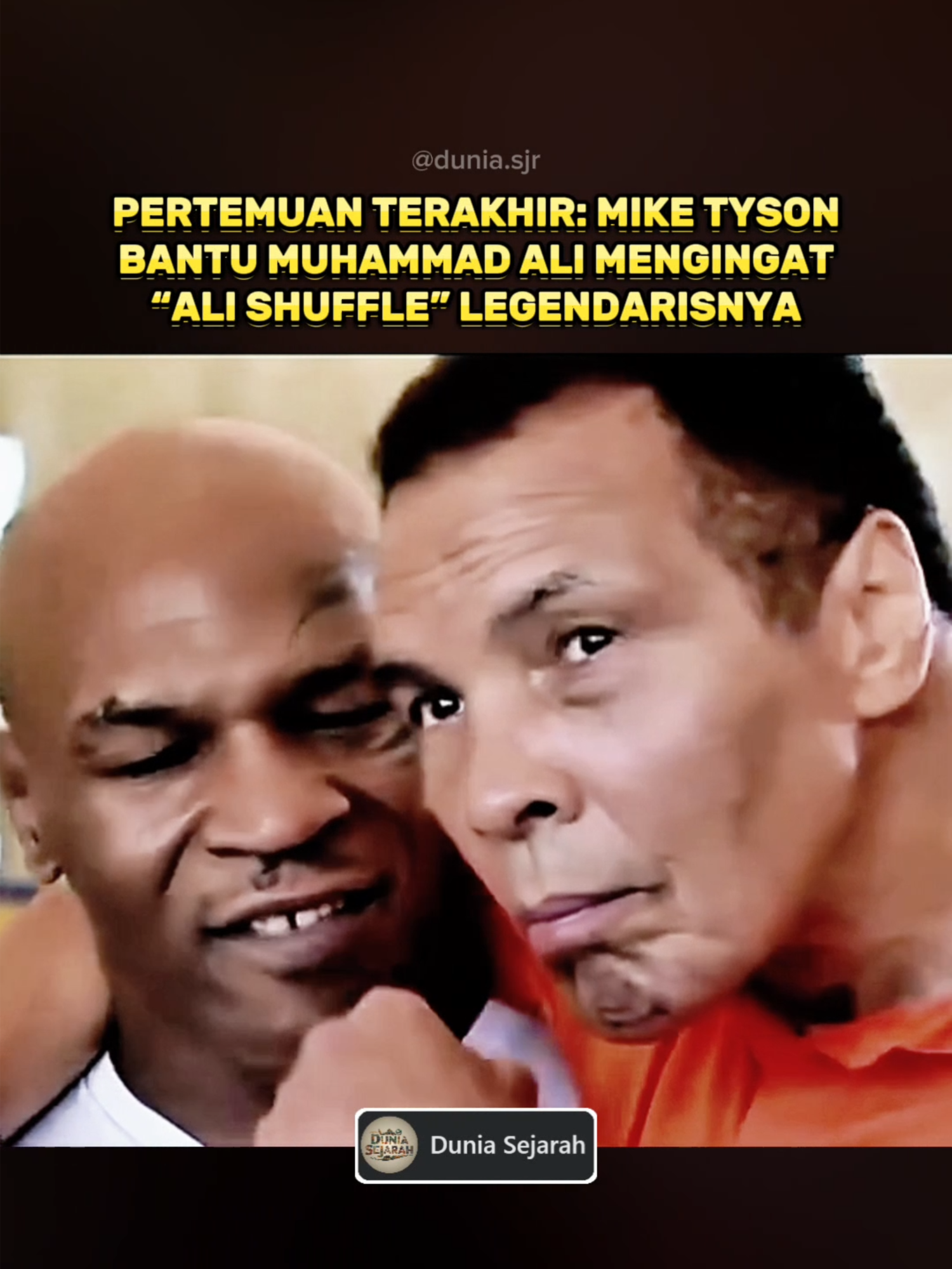 Dalam pertemuan terakhir mereka, Mike Tyson datang menjenguk sang idola, Muhammad Ali. Dengan penuh hormat, Tyson membantu Ali mengingat kembali gerakan khasnya yang legendaris “Ali Shuffle.” Gerakan kaki cepat yang dulu mengguncang dunia tinju itu kini menjadi simbol kehangatan dan penghormatan antara dua legenda. Ali tersenyum, Tyson terharu momen singkat namun abadi, ketika sang legenda menyerahkan warisannya kepada generasi berikutnya.  #MuhammadAli #MikeTyson #AliShuffle #LegendaTinju #TheGreatest #IronMike