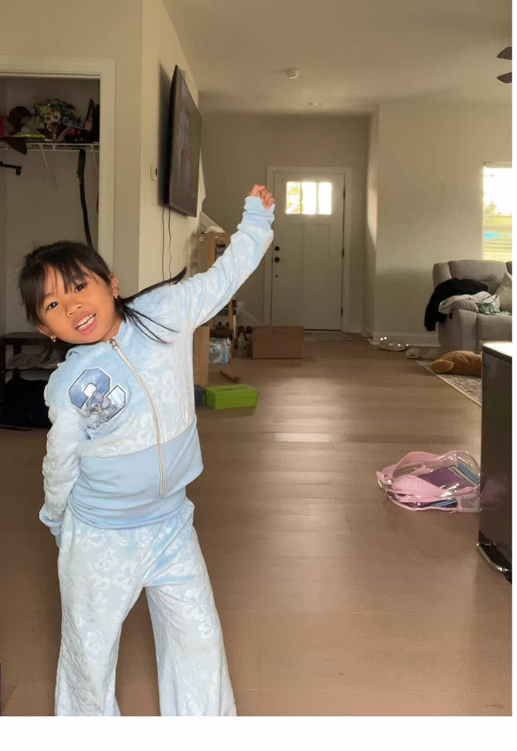 lmaooo she wants too much bruh 