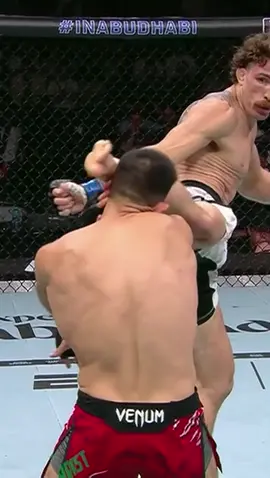 QUILLAN SALKILLD! 🤯 10 Days Notice and you do that??? The man from Perth get's it done in the first with a stunning head kick KO! Take a bow! 🙌🙌🙌🙌 #HEADKICK #KO #UFC321 #UFC 