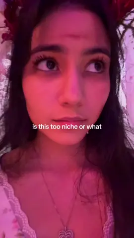 please tell me someone gets it #yellowjackets #lottiematthews #antlerqueen #halloween #costume 