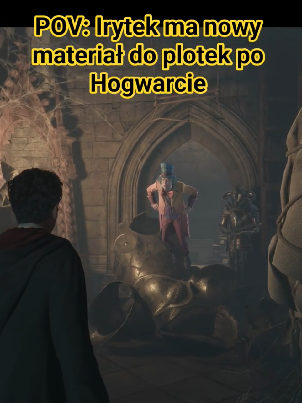 Przyłapani przez Irytka! 😂📚 | Dziedzictwo Hogwartu . Artur Potter i Sebastian Sallow zakradli się do Działu Ksiąg Zakazanych… ale nie spodziewali się spotkać Irytka! 👻 Zobacz, jak w swoim zabawnym stylu przyłapuje ich i grozi, że naskarży! Czy uda im się uciec przed kłopotami? 🪄 . #HogwartsLegacy #DziedzictwoHogwartu #HarryPotter #gamingshorts  #funnymoment 