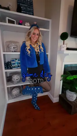 Get Gameday ready with me!  Earrings and headband : @briannacannonofficial use code 10SHEENA for 10% off!!!  Dress : @showpo  Boots : @dingo_1969  #kentucky #OOTD #kentuckywildcats #gamedayoutfits 