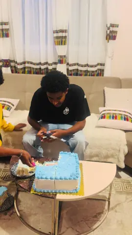 መልካም ልደት የኔ ውድ ልጅ እንኳን ተወለድክ ላንተ ከዚም በላይ ይገባሀል 🎂🎂🎂🎂❤️❤️❤️ እናትህ ትወድሀለች ❤️#Happy birthday #🎁 