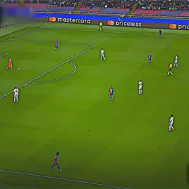 اكثر لاعب يعجبك ستيل لعبو؟😂💔+رافينيا😍❤️ #siimox_edit #treanding #nadireditly #اصمم_بالغالي 