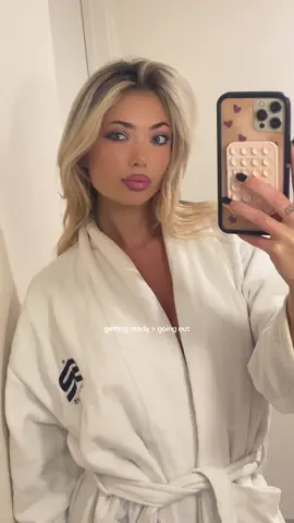 tried the VS makeup 🪽 #makeup #glam #grwm #victoriassecret #beauty 