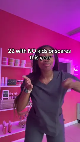 If you made it this year wit no kids say “yessir”!!!!! #22 #nokids #jaquees #single #pregnantlife 