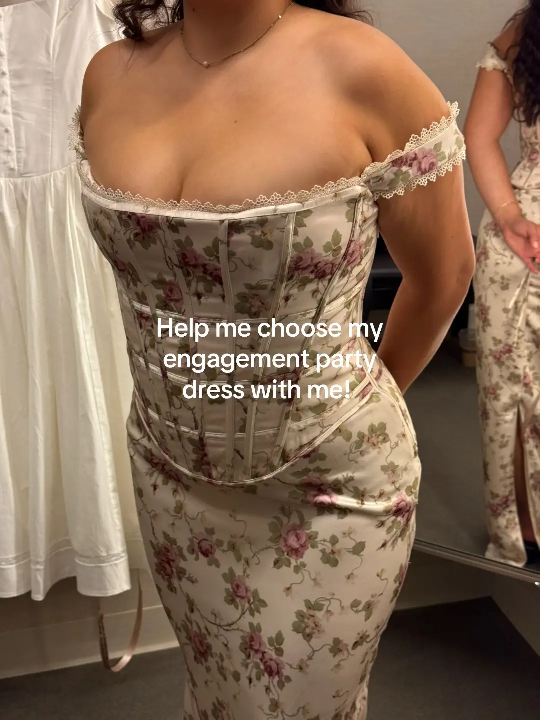 Felt so prettt and girly this day! I think the @houseofcb dresses are definitely worth it! 🤍 #engagementpartydress #bridaldress #houseofcb #whitedress #engagementparty 