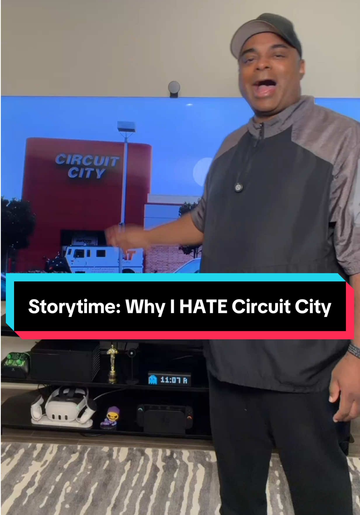 Storytime: Why I HATE Circuit City #Tech #techtok #lamarrwilson 