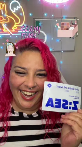 @Z SEA Skincare Makeup remover wipes with 30 individual packages are truly amazing and leave your face feeling clean after you use them. #tiktokshopcybermonday #tiktokshopblackfriday #tiktokshop #makeup #makeupremoval 